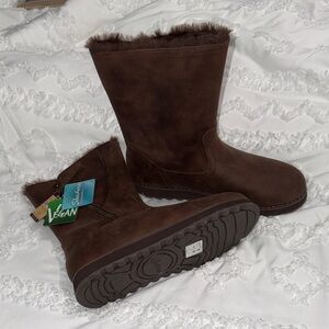 Skechers Dark Brown Women's Winter Boots